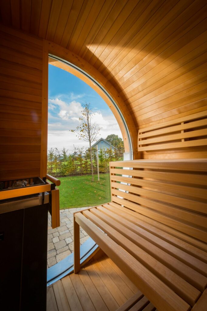 Design-Gartenhaus mit luxuriöser Wellness Ausstattung