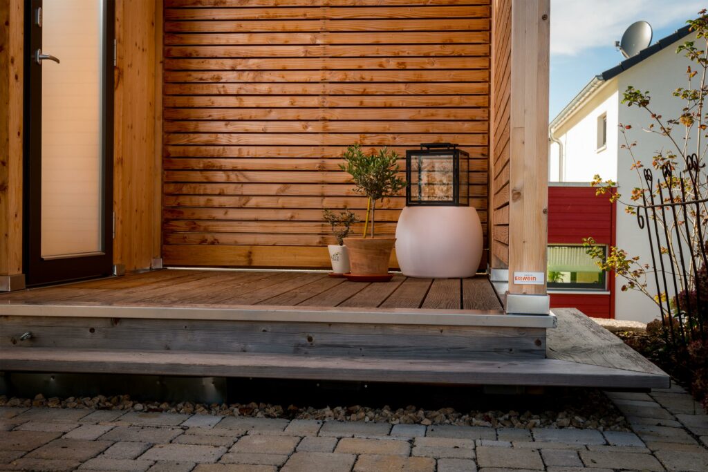 Design-Gartenhaus mit luxuriöser Wellness Ausstattung